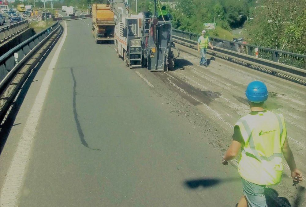 Rekonstrukce mostu na průtahu Libercem začala. Dopravní omezení bude trvat půl roku