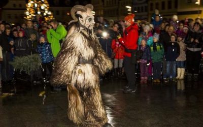 Mikulášská nadílka bude před radnicí opět s Krampus čerty