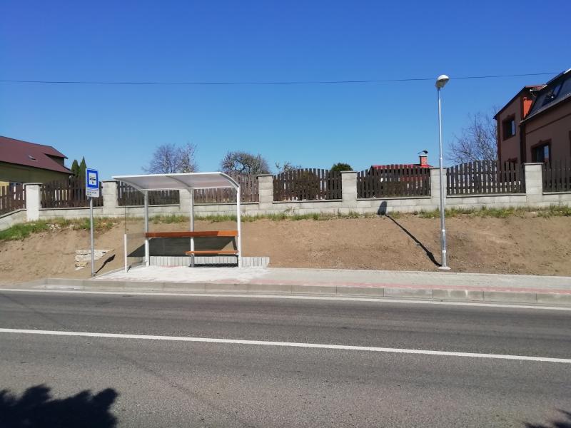 V Žitavské ulici ve Frýdlantu vyrostla nová autobusová zastávka