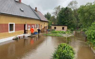 Kvůli povodni nepoteče v některých obcích na Frýdlantsku pitná voda. Lidé mají přistavené cisterny